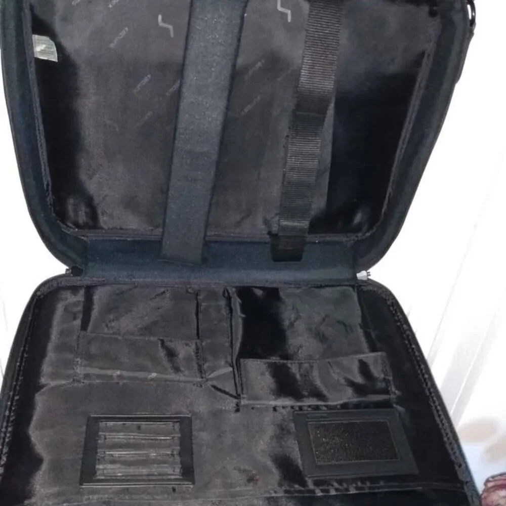 Sumdex Black Leather Laptop Briefcase